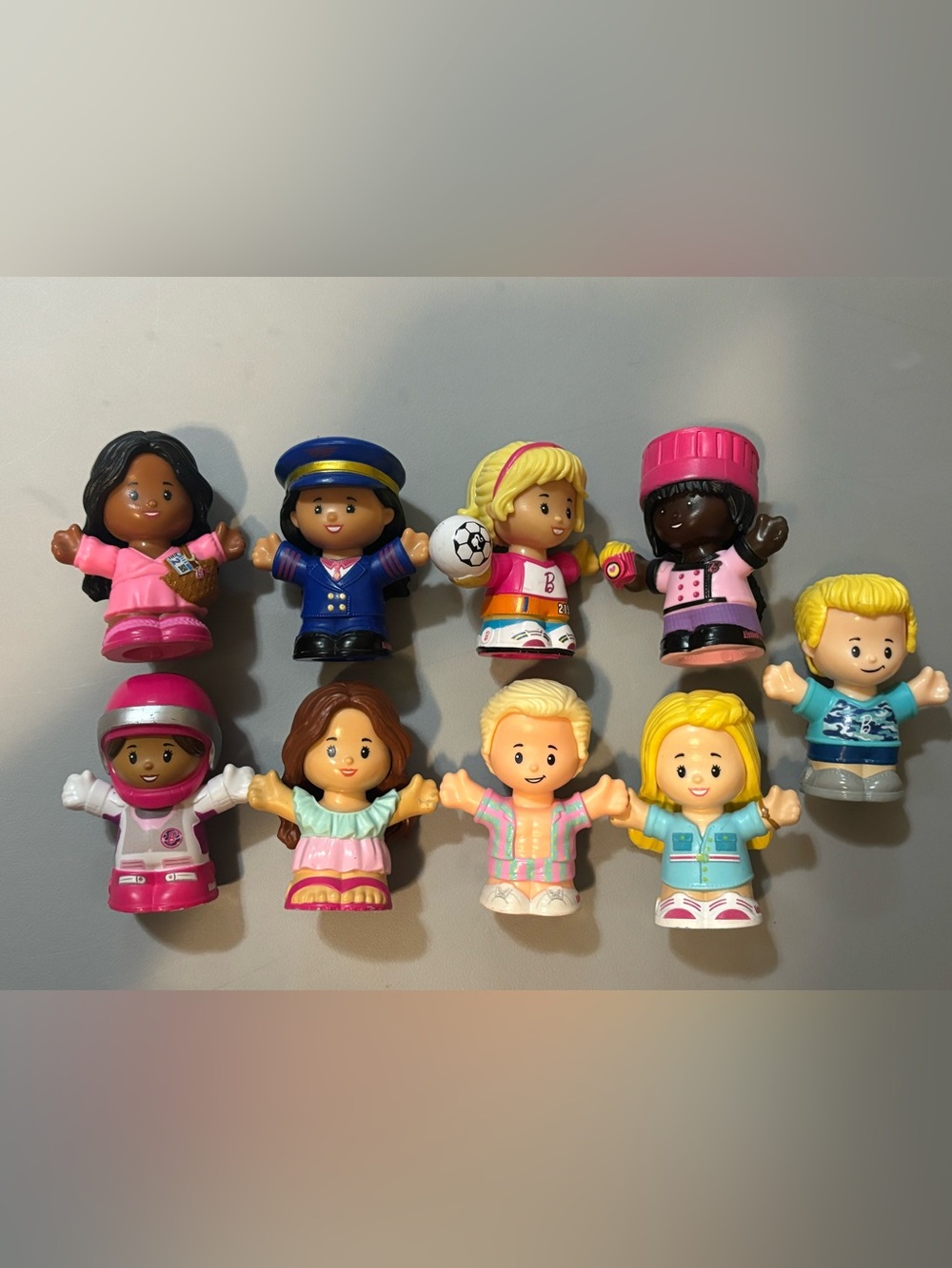 Little people Barbie airplane with 9 figures